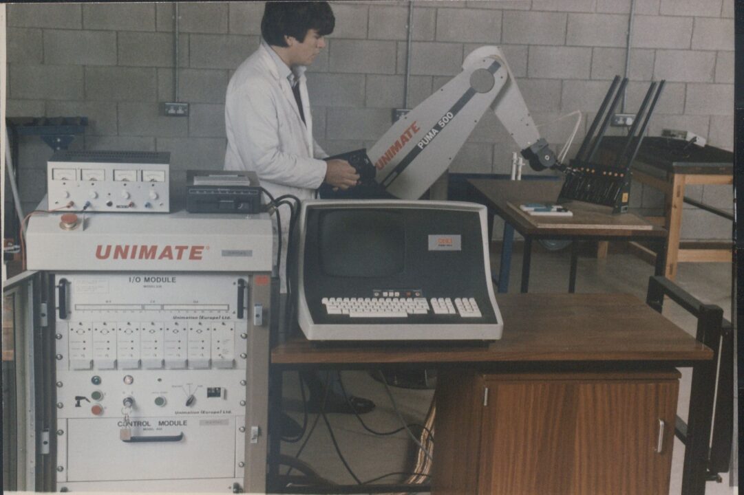 Unimate Computer Breve storia della robotica, da Unimate ai giorni nostri - AI4Business