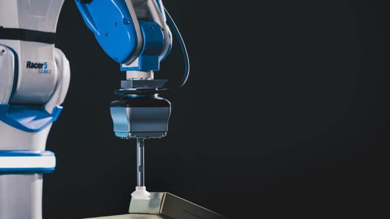 Politecnico di Bari e Comau insieme per lo sviluppo di progetti di robotica avanzata