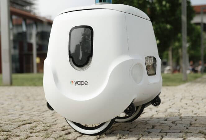 robot droni food delivery