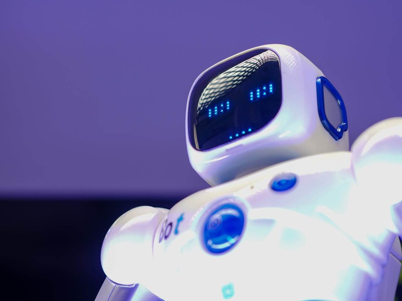 Robot umanoidi: Nvidia e Adi verso la svolta del ragionamento