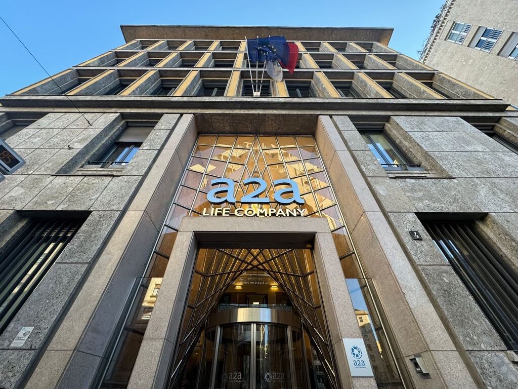 Come A2A applica innovazione e AI per reti e città smart