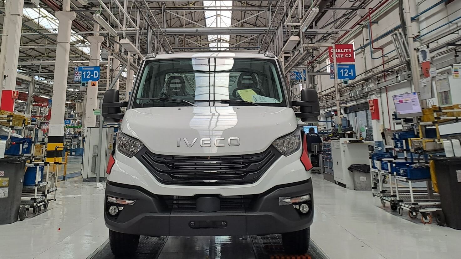 La piattaforma intelligente in.Grid di Comau mette il turbo ai robot Iveco