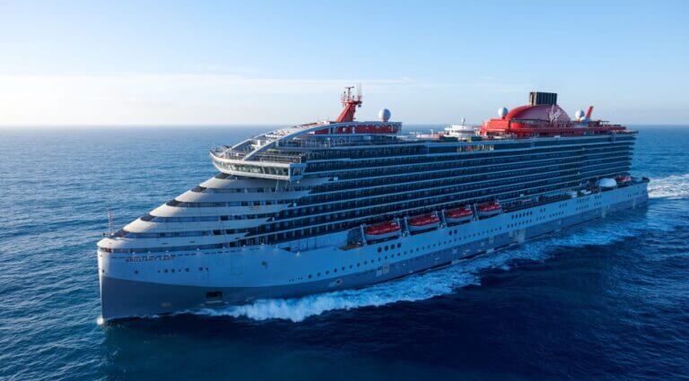 robot umanoidi saldatori navi