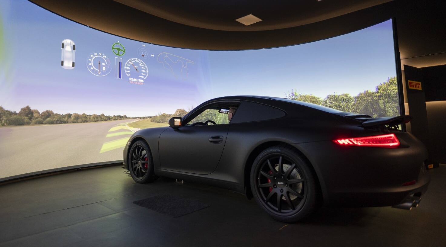 Immagine che contiene ruota, Veicolo terrestre, veicolo, Progettazione di automobiliIl contenuto generato dall'IA potrebbe non essere corretto.